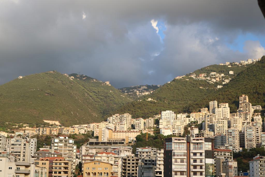 Vista Del Mar Hotel Jounieh Kültér fotó