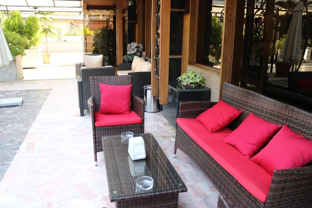 Vista Del Mar Hotel Jounieh Kültér fotó