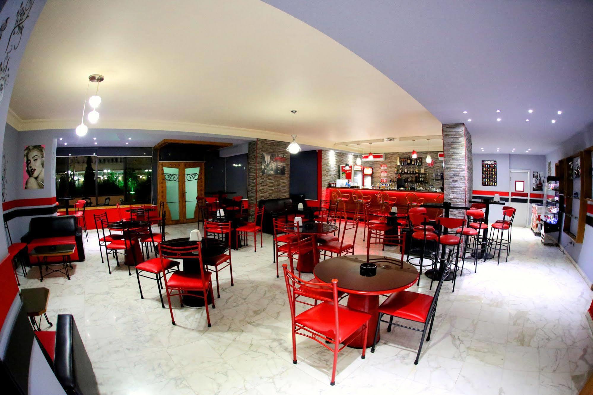 Vista Del Mar Hotel Jounieh Kültér fotó